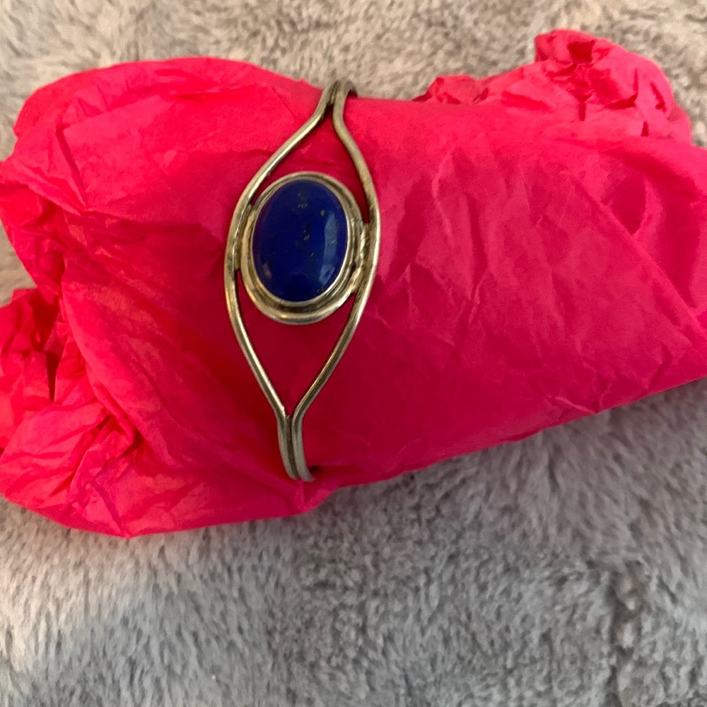 Women’s silver bracelet